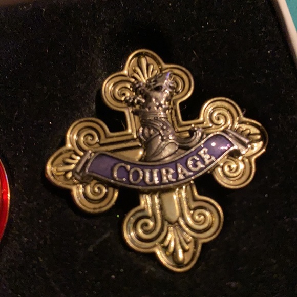 The Wizard of Oz 75th anniversary collection. Ruby slippers an Tin Man 👠👠🧙🦁 - Picture 14 of 16